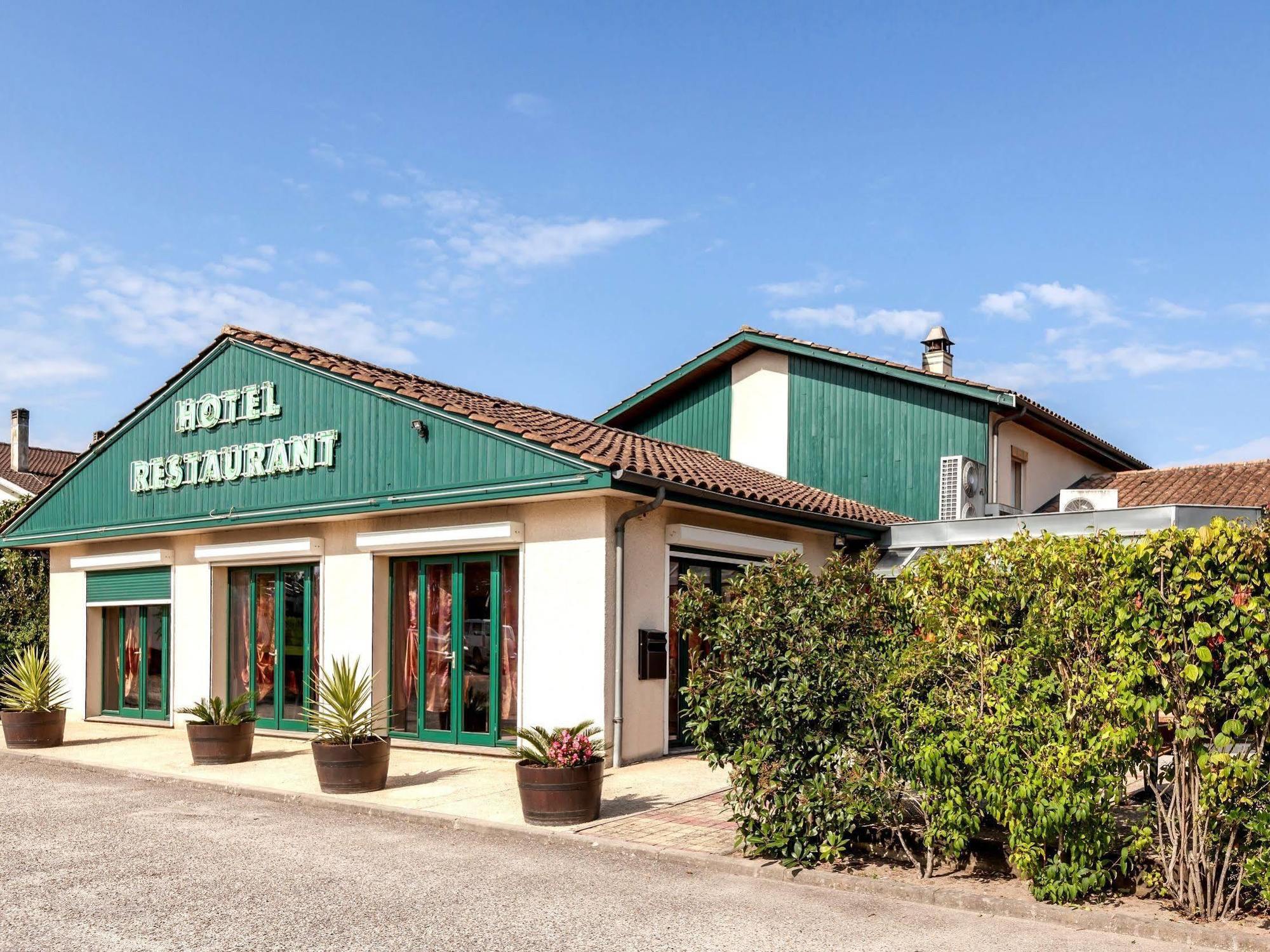 Logis Hotel Horus Restaurant Les Bruyeres Toulenne Exteriör bild