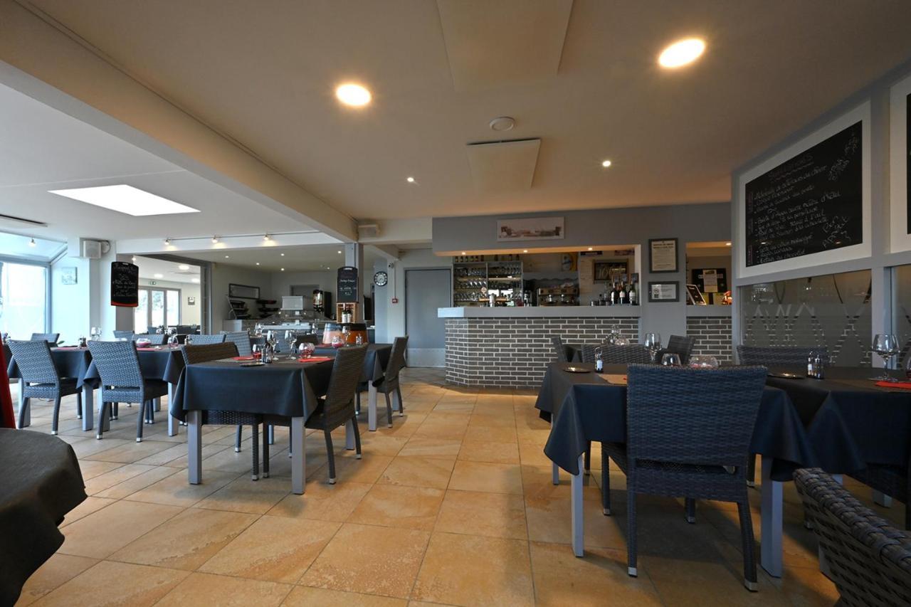 Logis Hotel Horus Restaurant Les Bruyeres Toulenne Exteriör bild